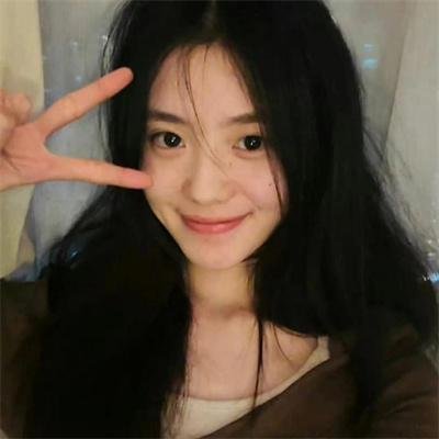 暗红